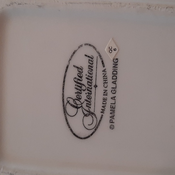 LIKE NEW.  Certified International Pamela Gladding 4-Sectipn Serving Tray - Picture 5 of 5